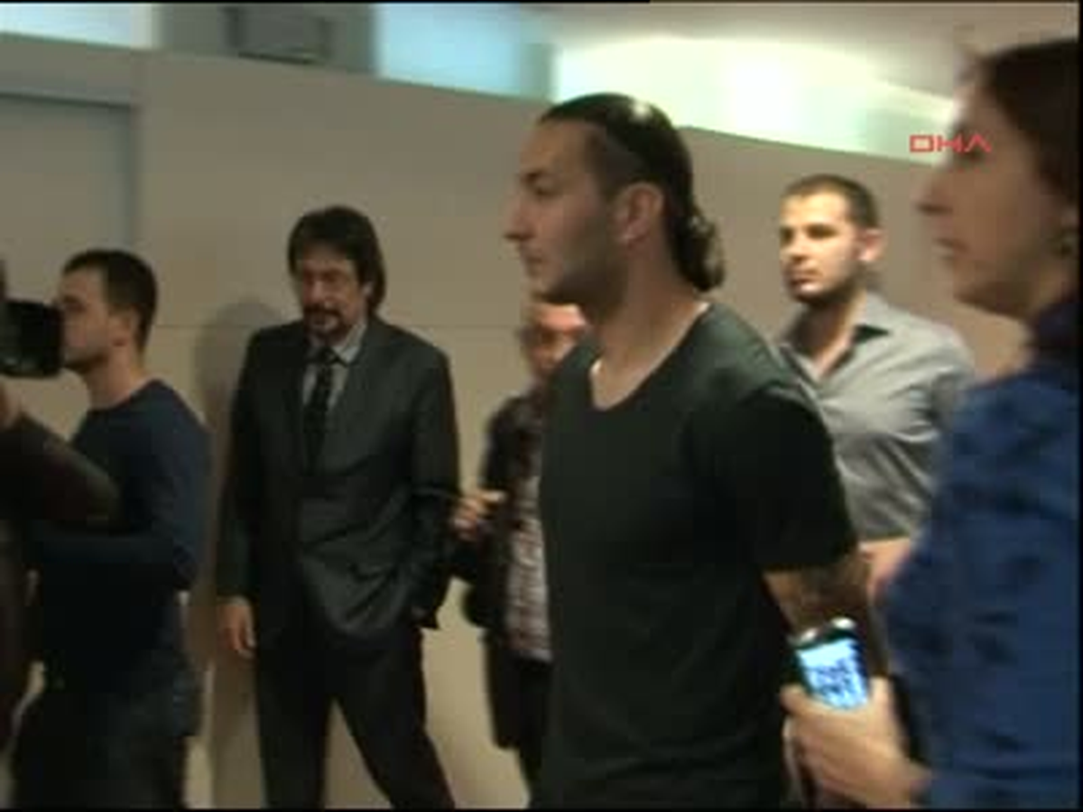 Galatasaraylı Futbolculardan Kanser Hastalarına Anlamlı Ziyaret