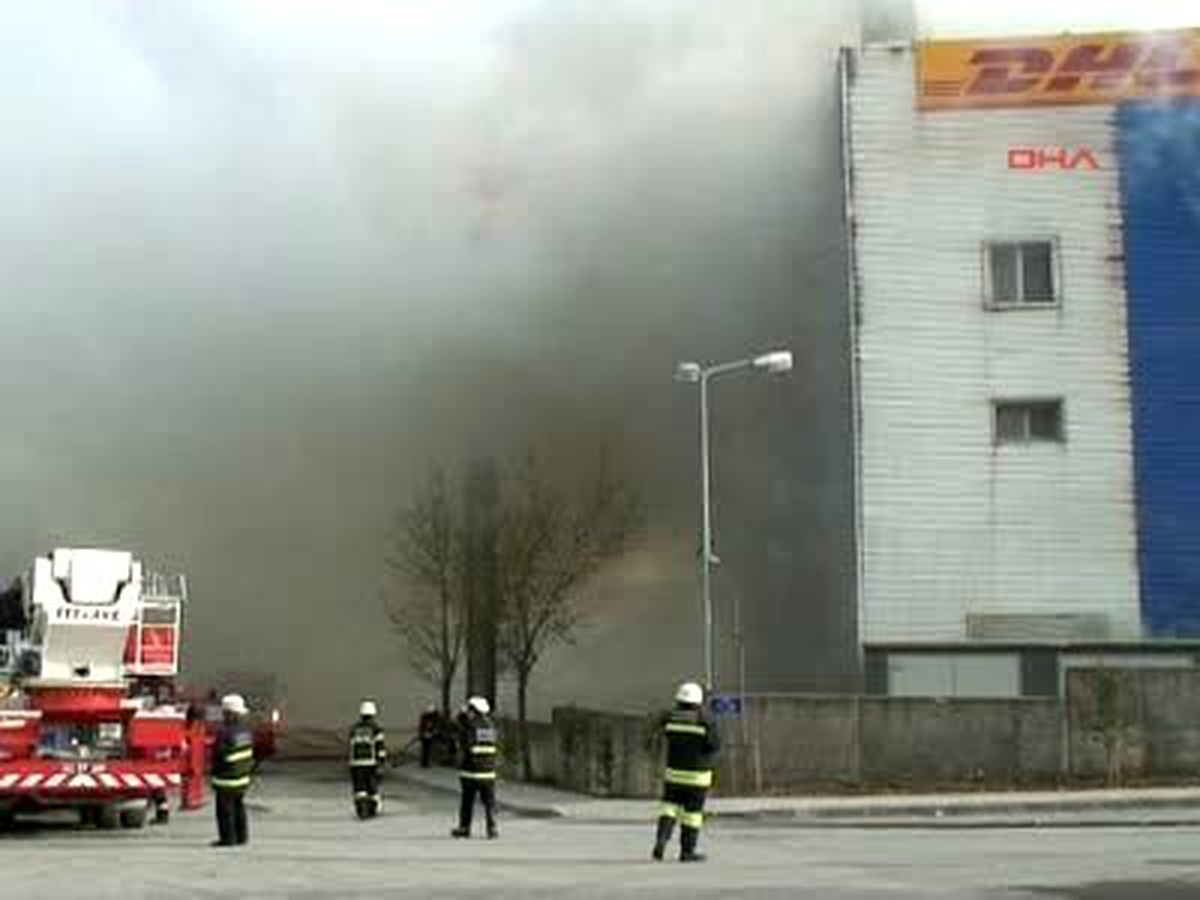 Gebzeek 10 Bin Metrekarelik Depoda Yangın