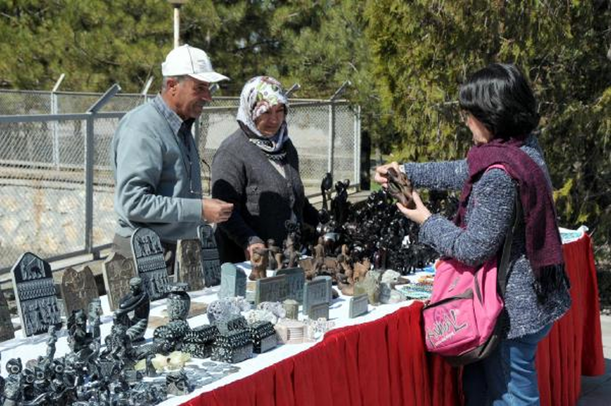 Hattuşaş\'tan Frigya\'ya Hediyelik Eşya Ticareti