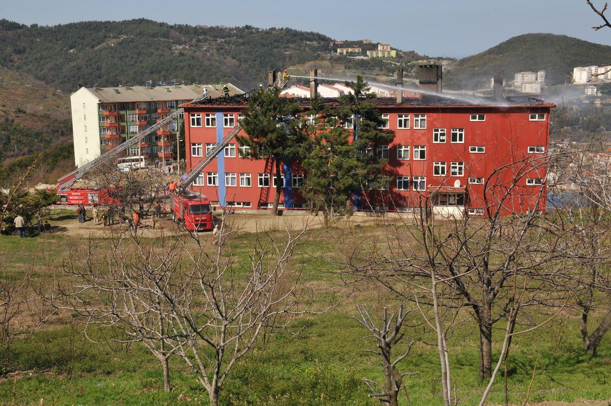 İlköğretim Okulunda Yangın