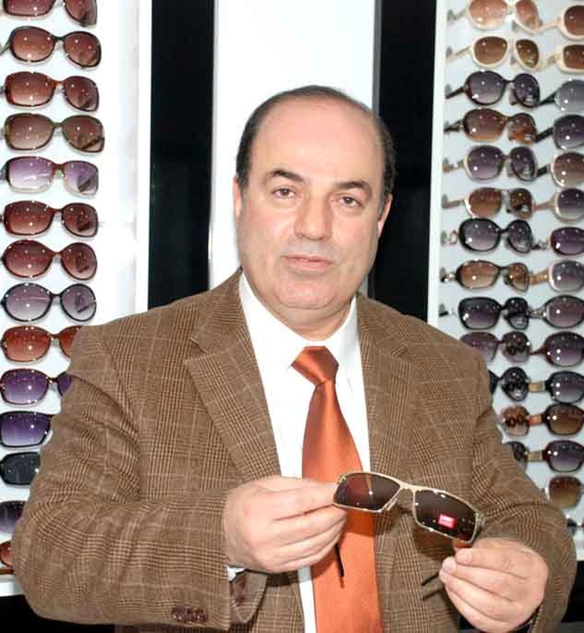 \'Kalitesiz Güneş Gözlüğü\'ne Dikkat