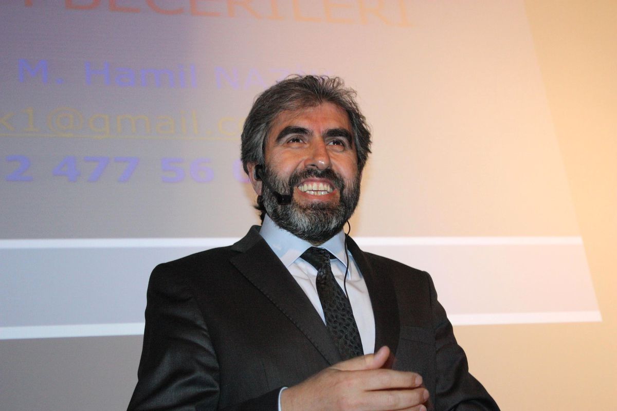 Kırıkkale'de İletişim Becerileri ve Vücut Dili Konulu Konferans