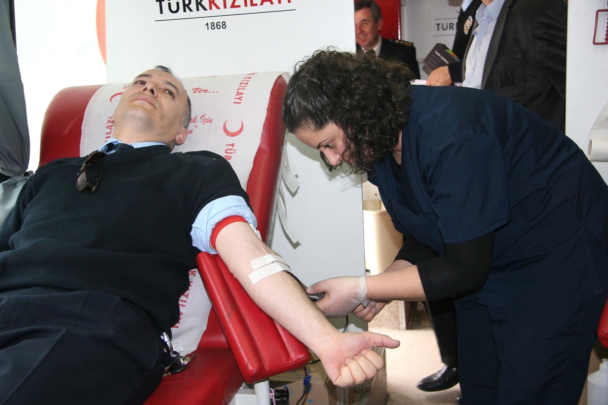 Kocaeli Emniyeti\'nden Vatandaşlara Örnek Olacak Kan Bağışı