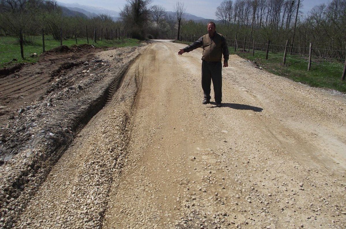 Köylülerden Yol Tepkisi