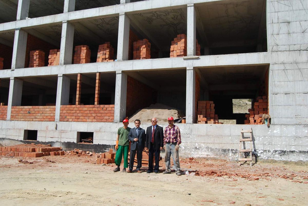 Kula Anadolu Öğretmen Lisesi İnşaatı Tam Gaz