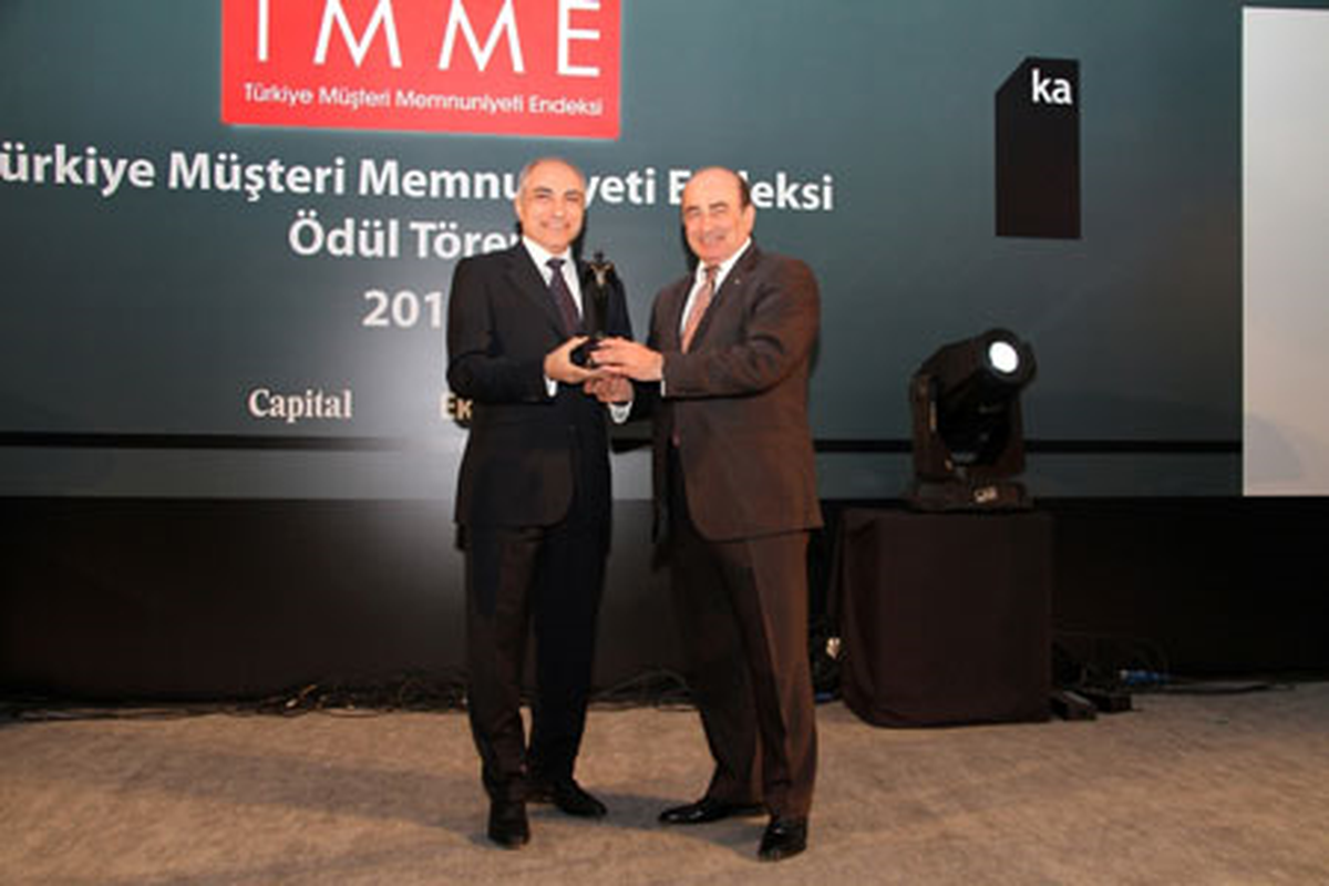 Müşteri Memnuniyetinde Üstün Hizmet Ödülü