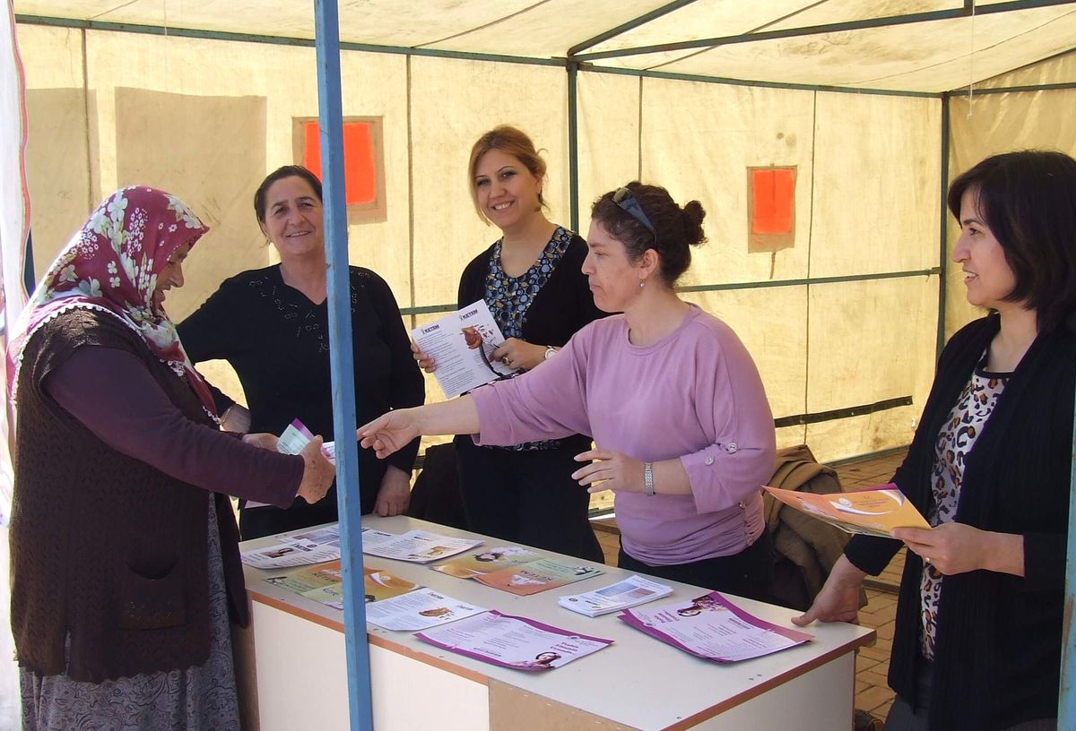 Niğde\'de Kanser Standı Kuruldu