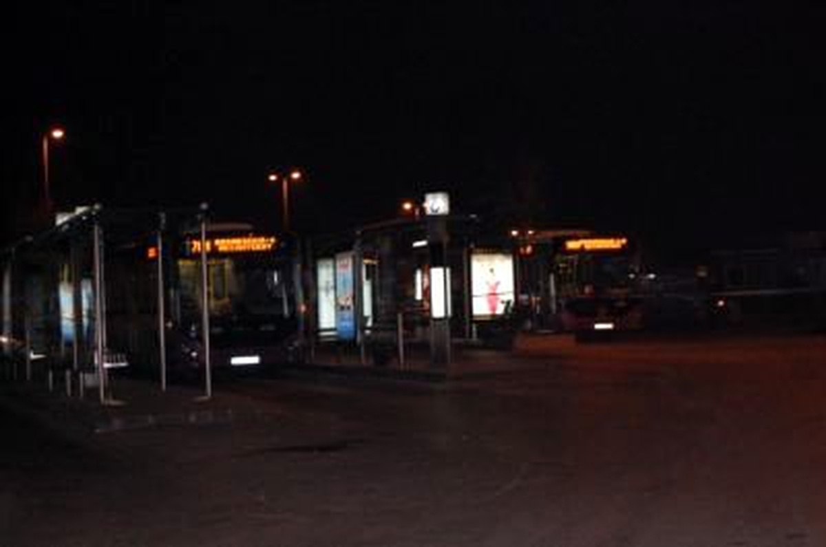 Okmeydanı Metrobüs Durağı Yanında Bomba Bulundu (1)