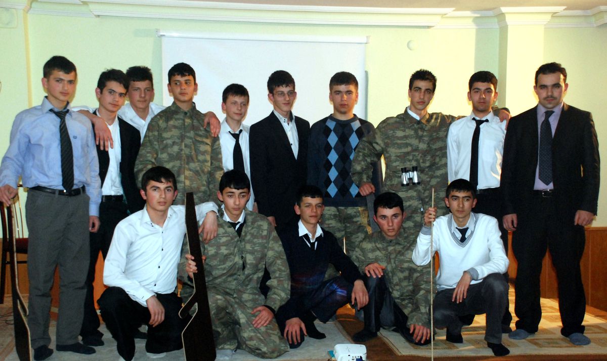 Orta Öğretim Öğrencilerinden Ağlatan Program
