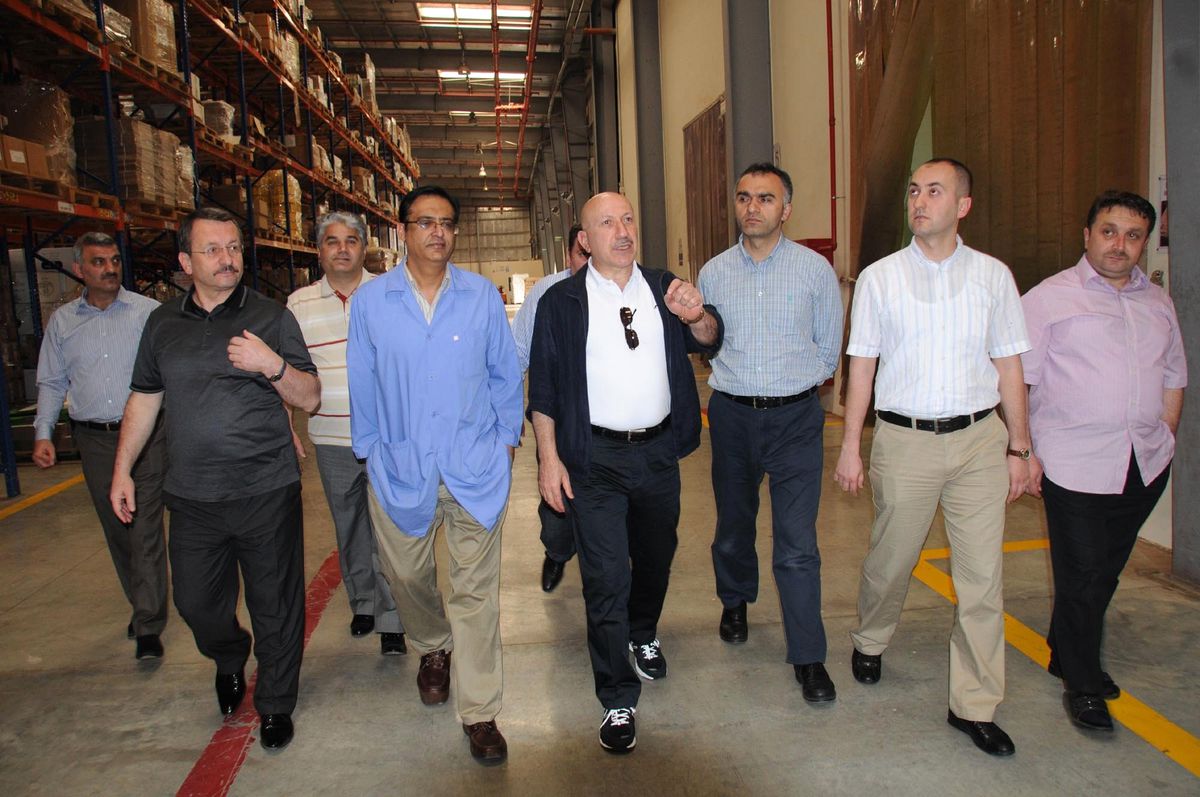 Türk Çayı'nı Tanıtmak İçin Dubai'ye Gittiler