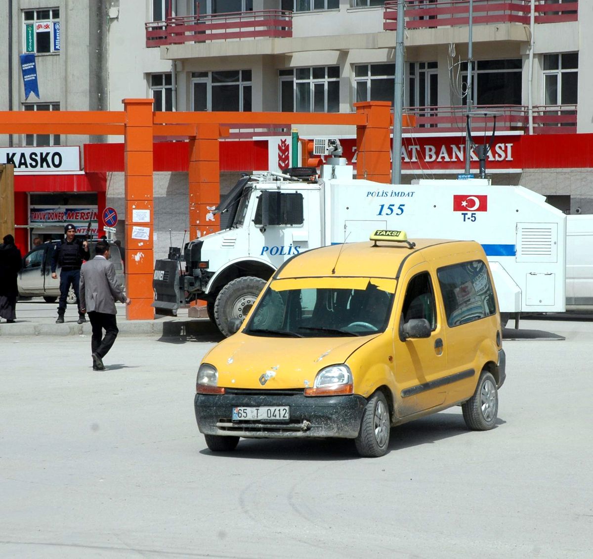 Van\'da Öcalan Alarmı