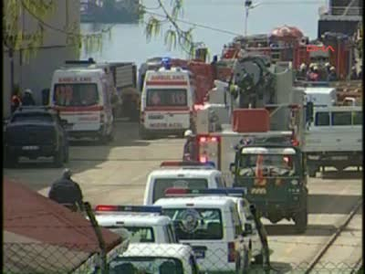 3g 1tuzla\'da Bir Gemide Patlama
