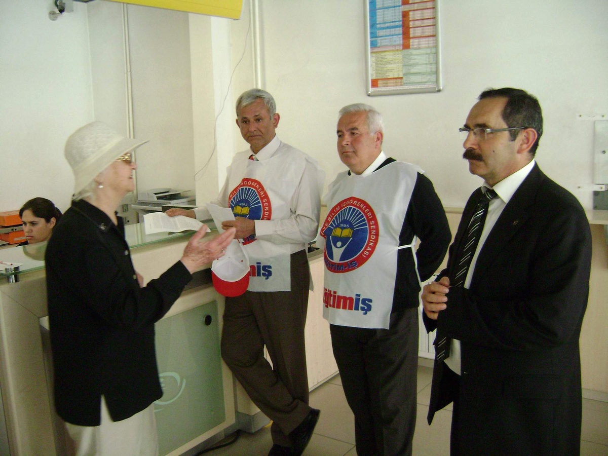 Akhisar Eğitim-İş, 4+4+4 Yasası İçin Faks Gönderdi