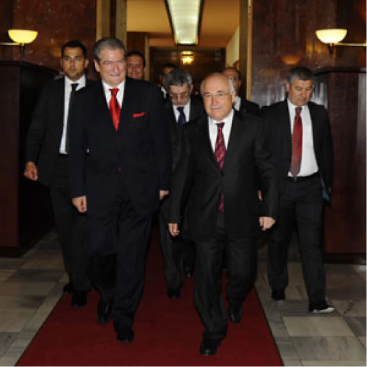 Arnavutluk Başbakanı Berişa TBMM\'de