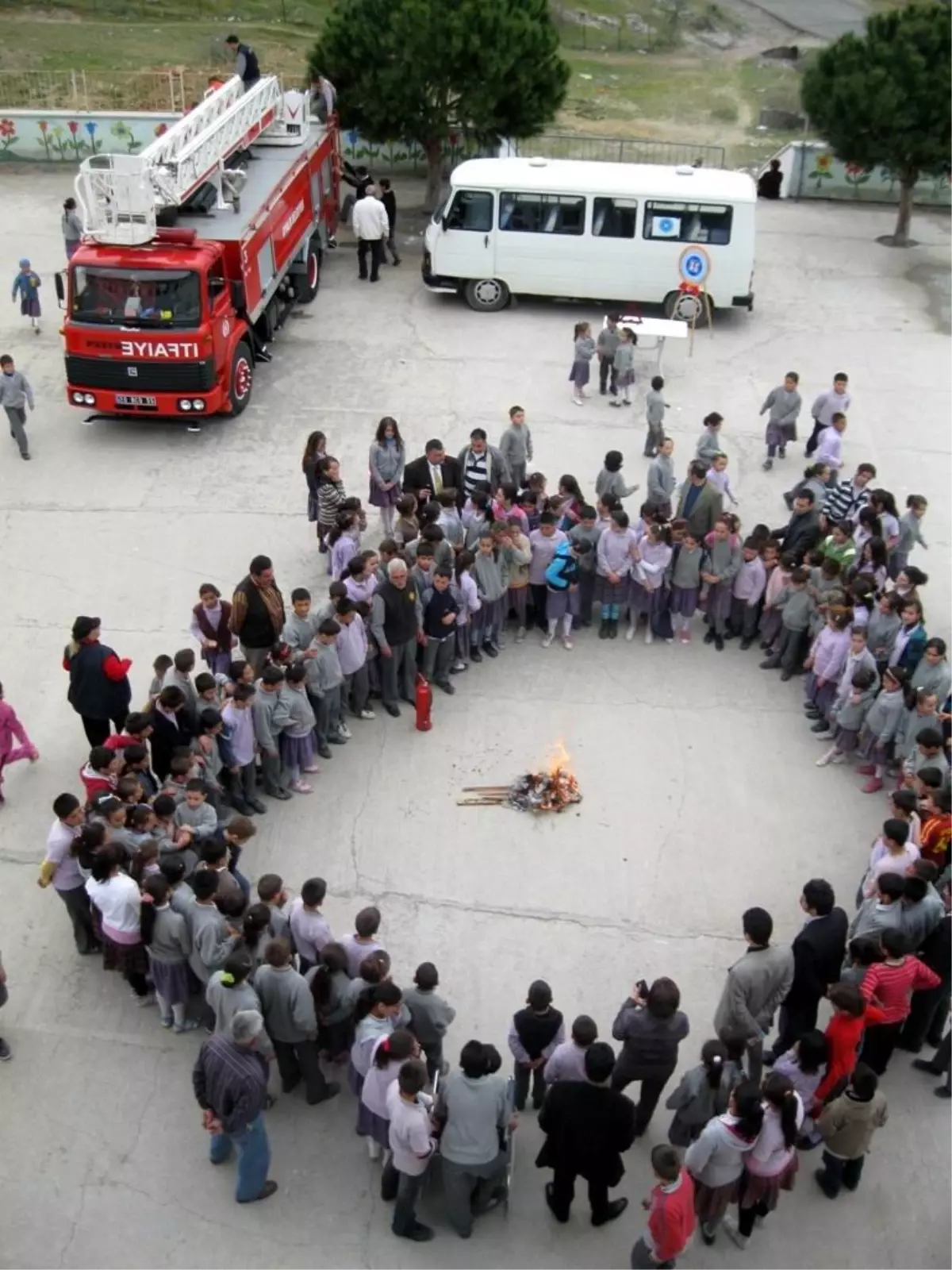 Asted Trafik Eğitimlerinde Köy Okulu Öğrencilerini Unutmadı