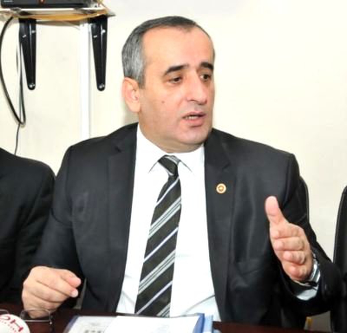 CHP\'li Akar, İçişleri Bakanı\'na Seslendi."Bu Vatan Evlatlarına Sahip Çıkmazsanız 75 Milyon Sizi...