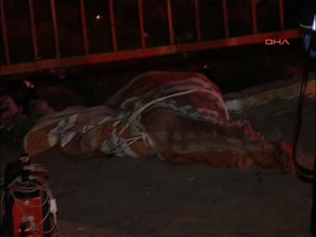 Bebek Arabasında Ceset Taşıdı