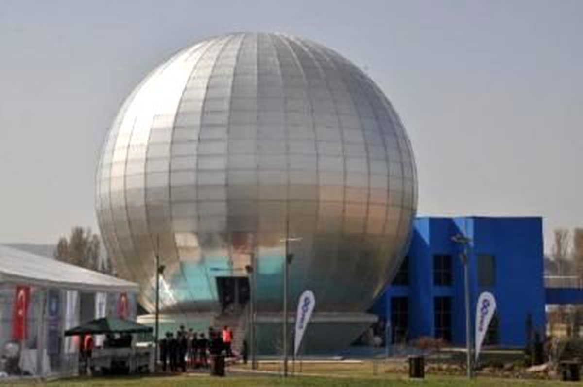Eskişehir Büyükşehir Belediyesi Sabancı Uzay Evi Açıldı