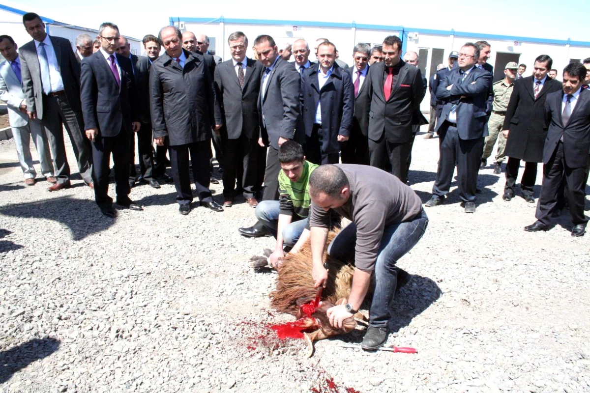 Kars Karayolları 18. Bölge Müdürlüğü Çamçavuş Şantiseyini Törenle Hizmete Açtı