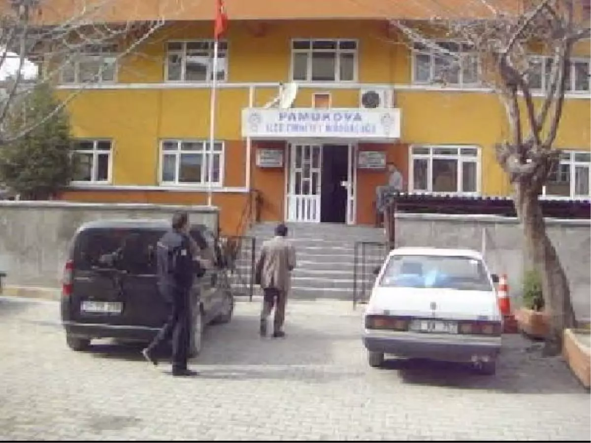 Pamukova\'da, 3 Gunde 40 Kişi Telefonla Dolandırıldı