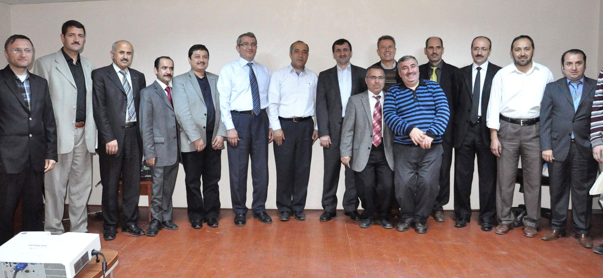 Şırnak Üniversitesi\'nde \'Kur\'an\'a Çağdaş Yaklaşımlar\' Konulu Konferans Düzenlendi