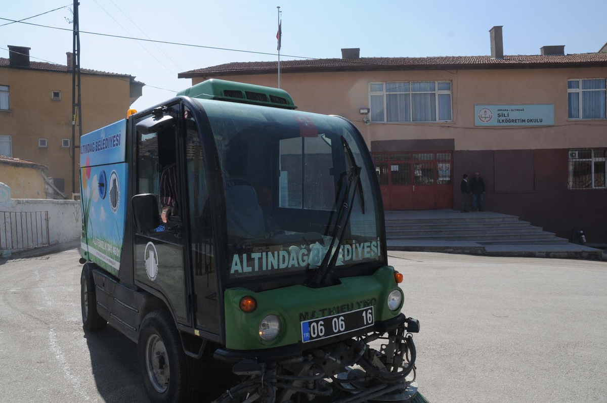 Altındağ\'da Bahar Temizliği Okullarda Devam Ediyor