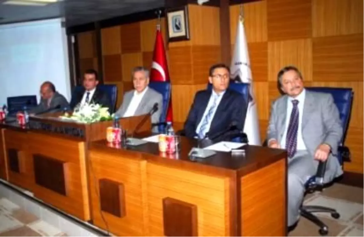 Arınç: TSK\'nın Güçlü Olması Bölge Barışı İçin Sigortadır (5)