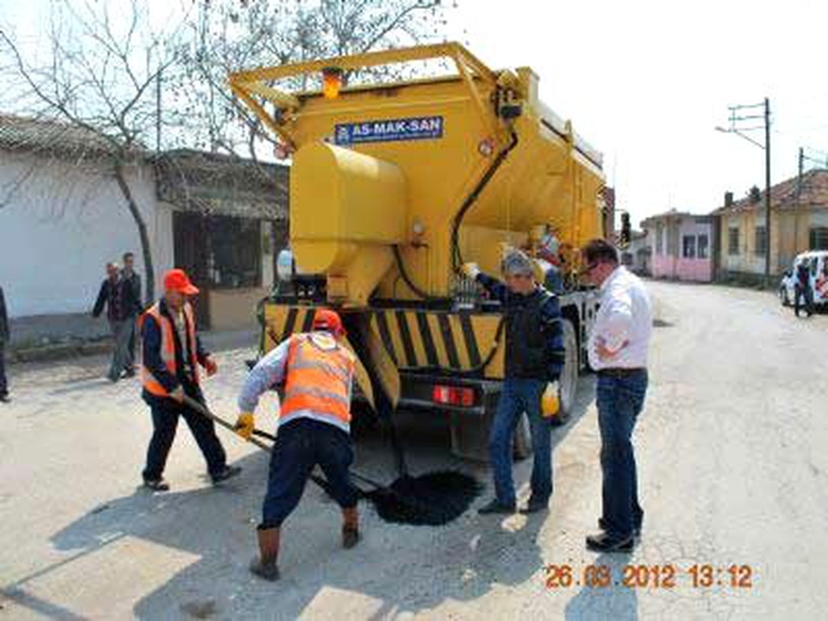 Asfaltlama Çalışmaları Başladı