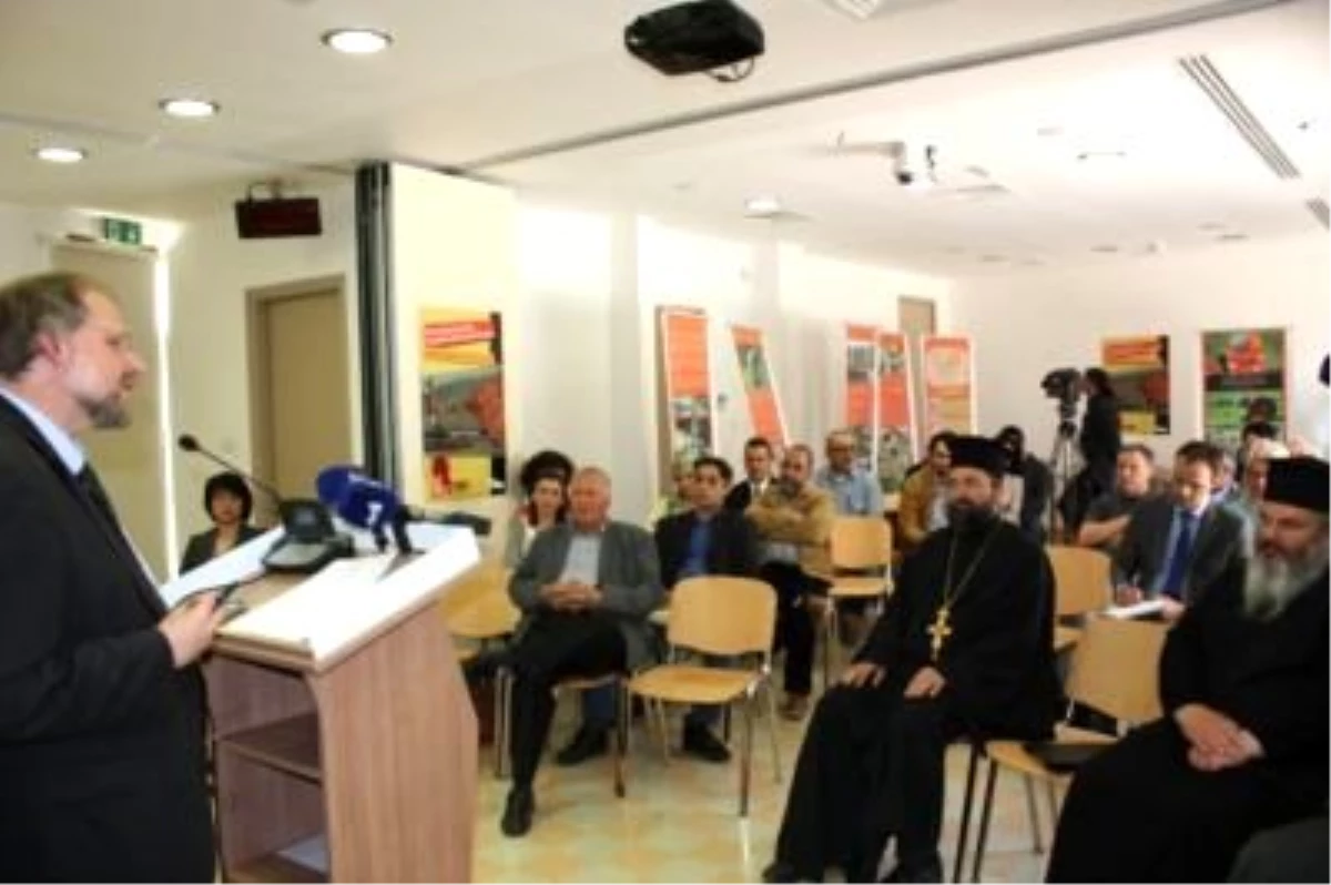 BM Din ve İnanç Özgürlüğü Özel Raportörü, Kıbrıs Ara Bölgede Basın Toplantısı Yaptı