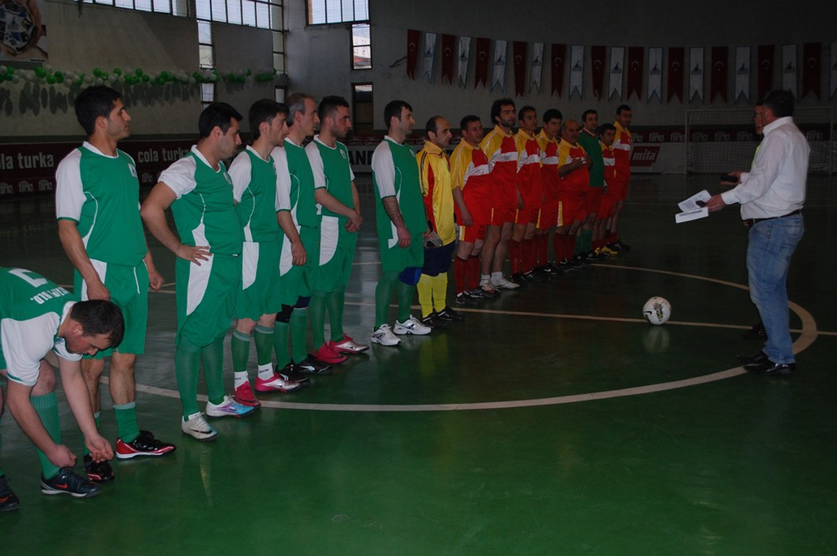Kartepe Futbol Turnuvasında Heyecan Start Aldı