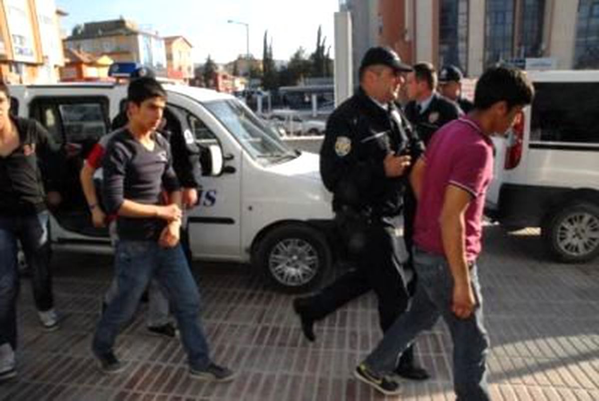 Kız Kavgasında 2 Tutuklama