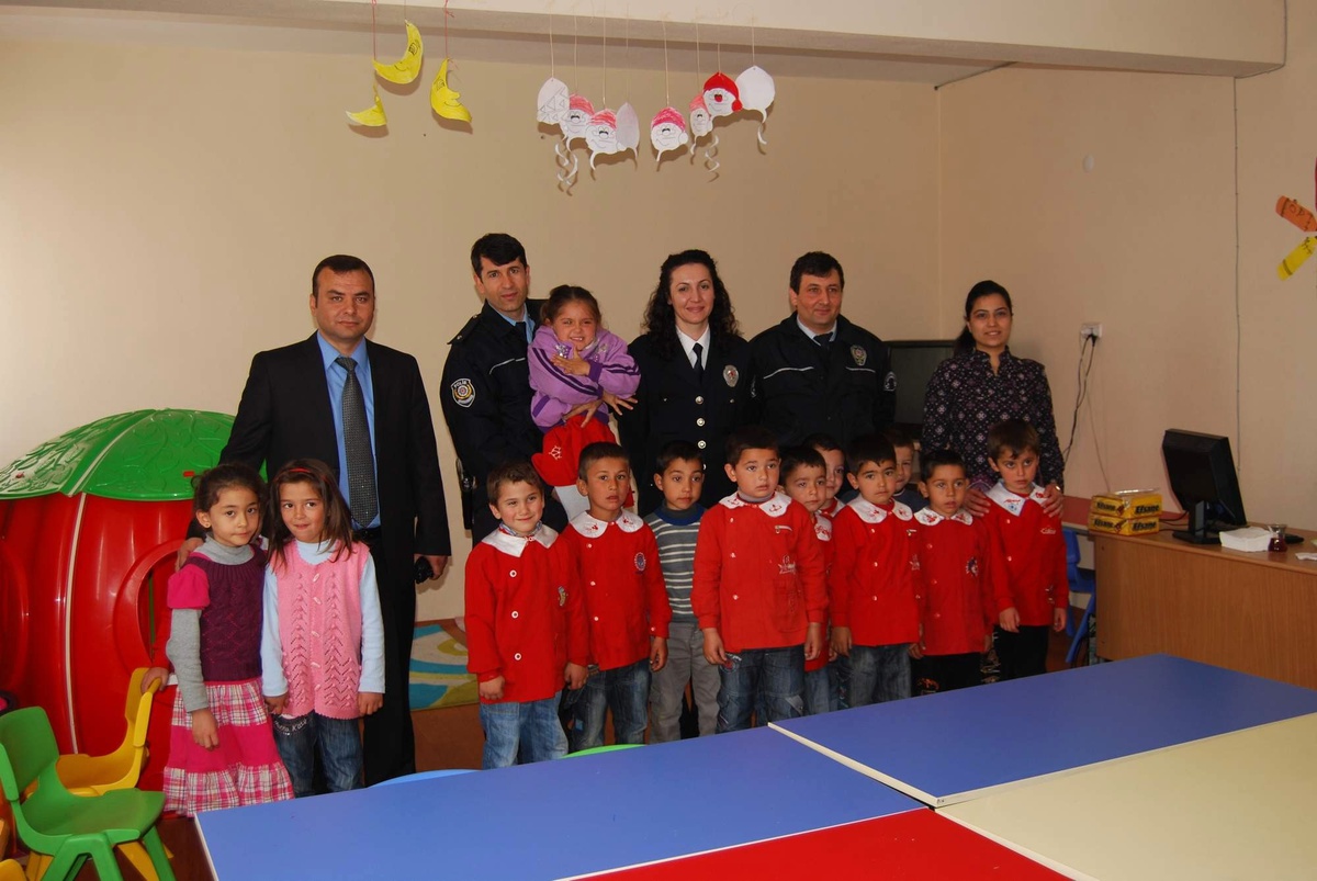 Kula Polisi, Ana Sınıflarını Ziyaret Etti