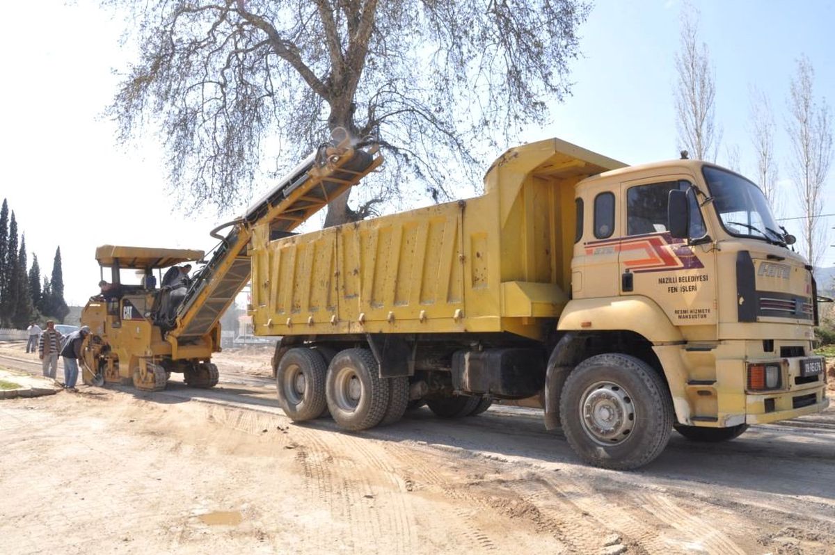 Nazilli Belediyesinden Üst Yapı Çalışmaları