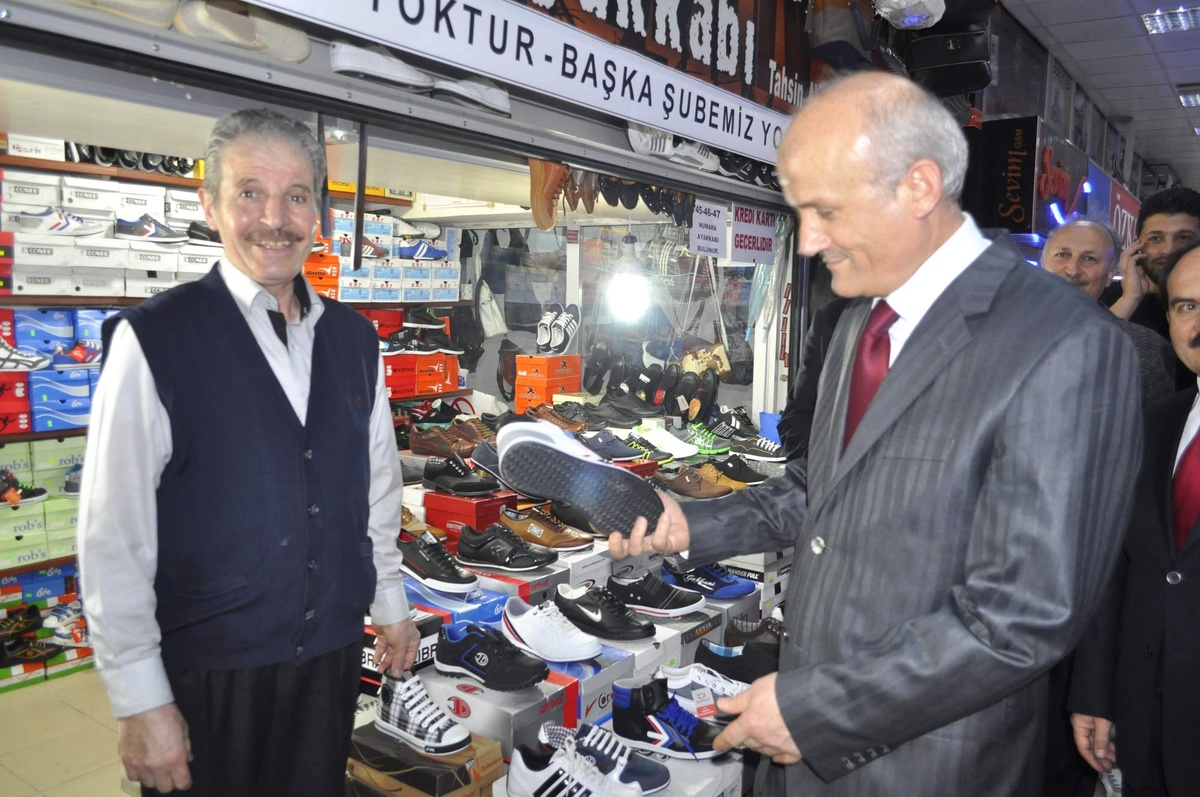Vali Bilici Hunat Çarşısı'nı Ziyaret Etti