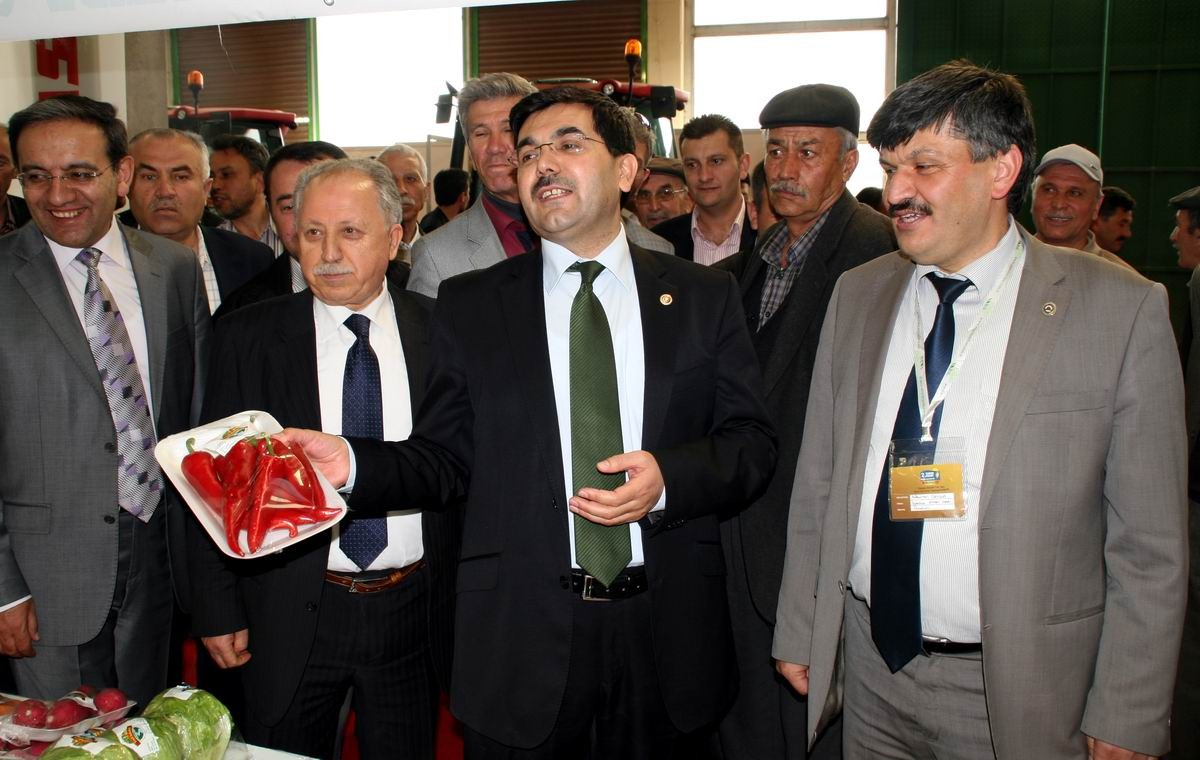 AK Parti Eskişehir Milletvekili Salih Koca Tarım Fuarını Ziyaret Etti