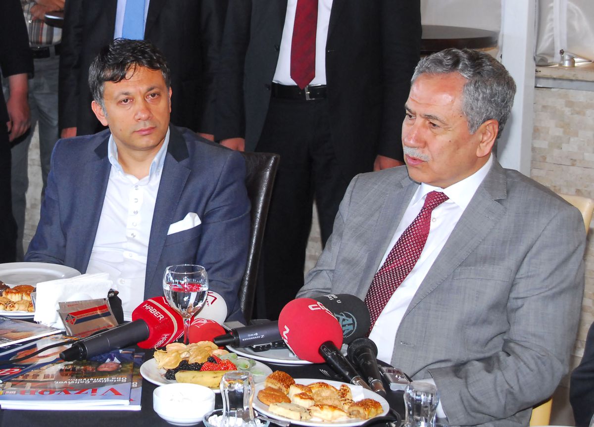 Arınç, Serbest Kalan Gazetecilerle İlgili Konuştu