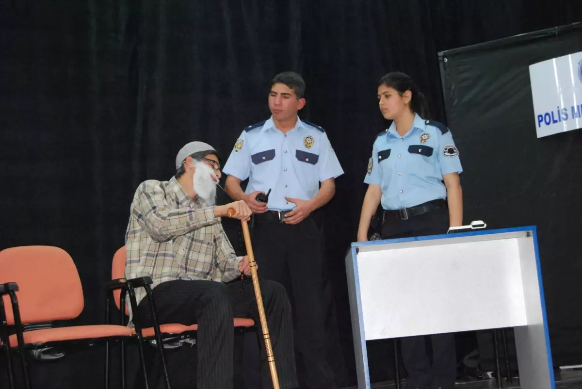 "Asayiş Bizim İşimiz" Kula\'da Sahnelendi