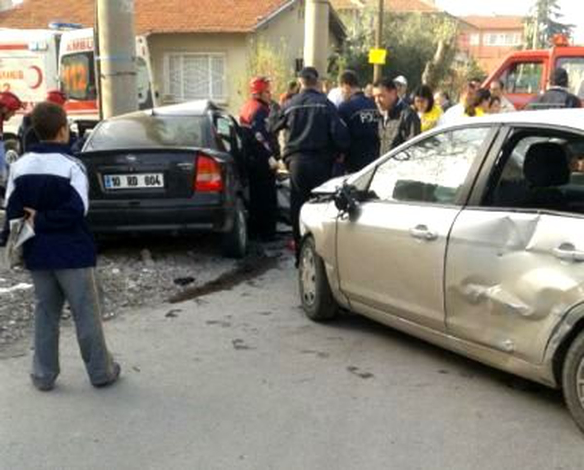 2 Kazada 1 Kişi Öldü, 7 Kişi Yaralandı