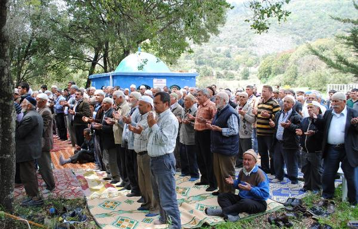 Bu Kez \'Yağmur Duası\' Yerine \'Şükür Duası\'na Çıktılar