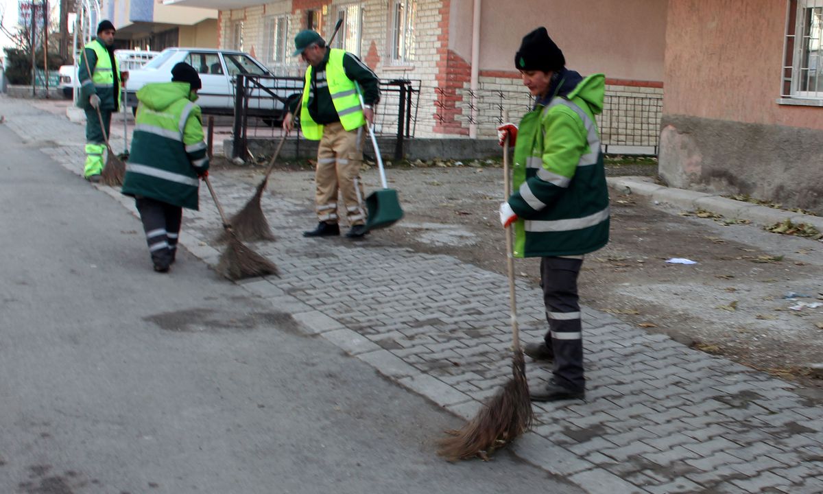 Çankaya\'da Bahar Temizliği Devam Ediyor