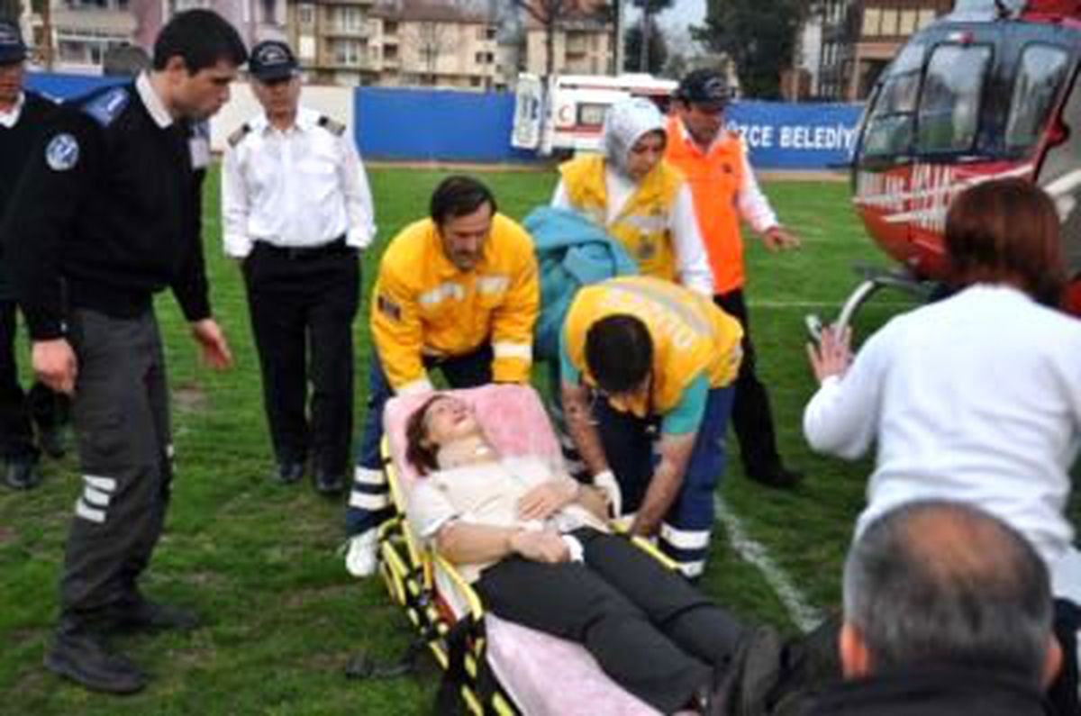 Otomobil Takla Attı: 5 Yaralı (2)