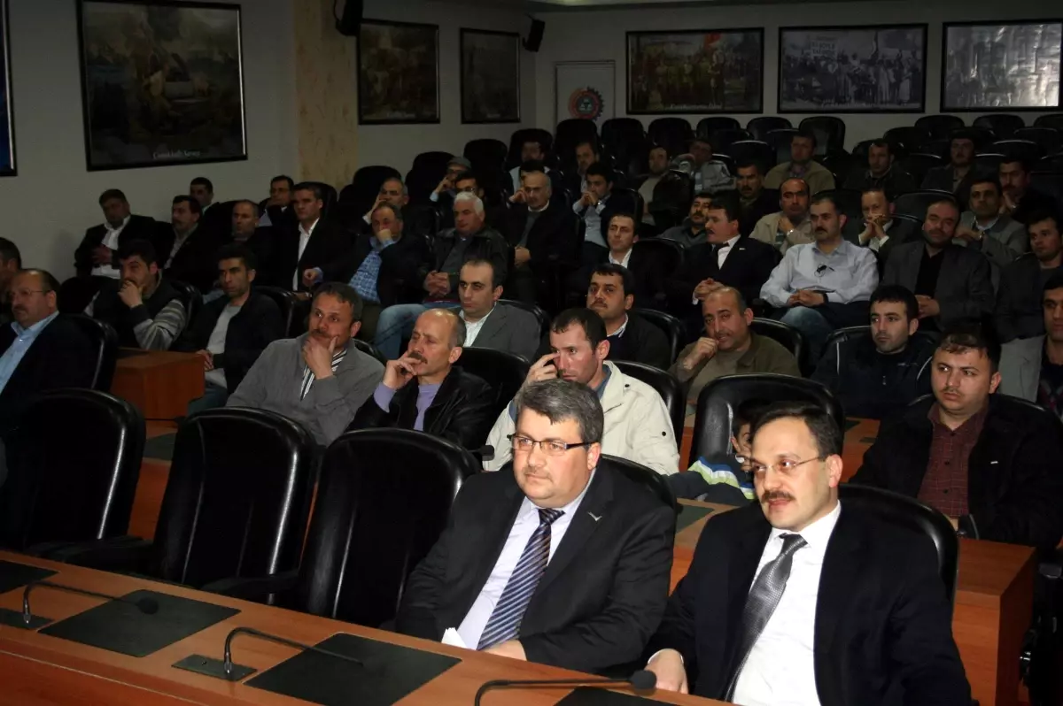 Ünye\'de "Müşteri İlişkileri" Konferansı