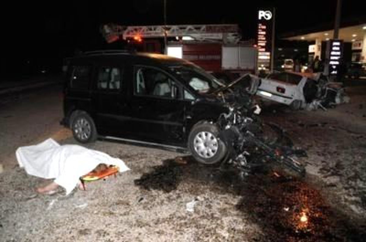 Aynı Aileden 3 Kişi Toprağa Verildi