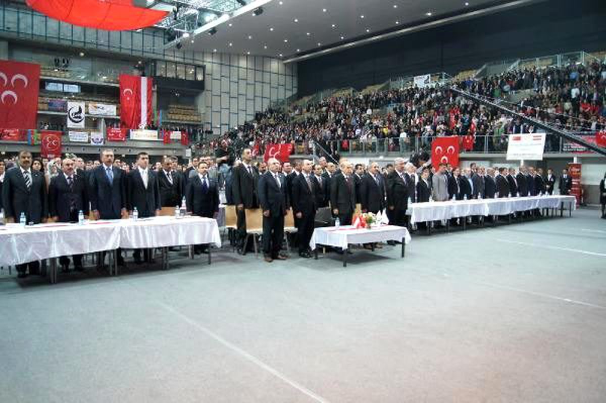 Bahçeli Viyana\'da Dernek Binası Açtı