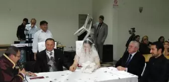 CHP'li Vekilden, Eski CHP'li Üyeye Sitemli Nikah Telgrafı