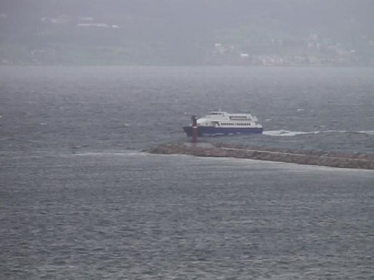Deniz Otobüsü Geri Döndü