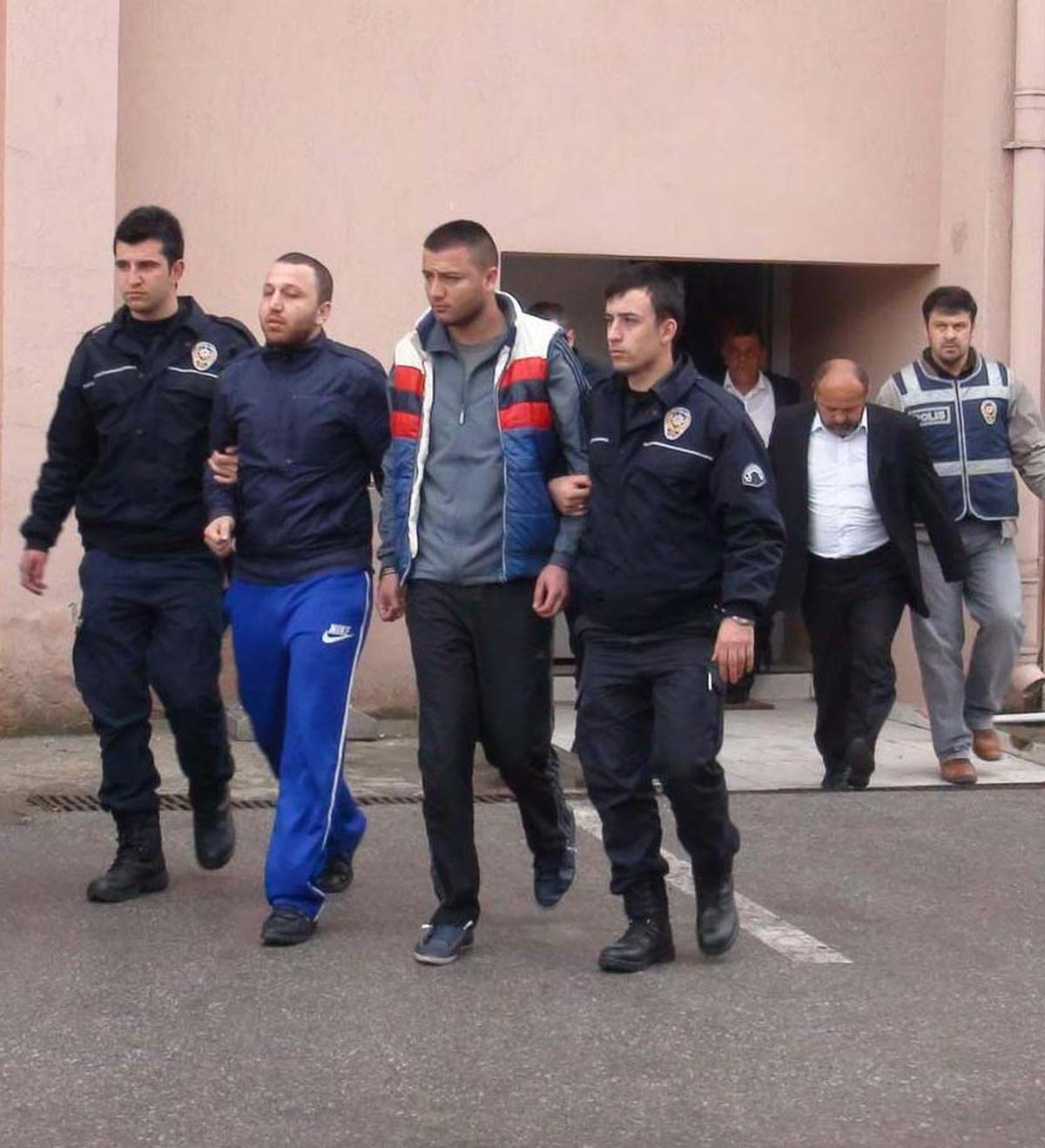 Esnafı Haraca Bağlayan Çete Çökertildi