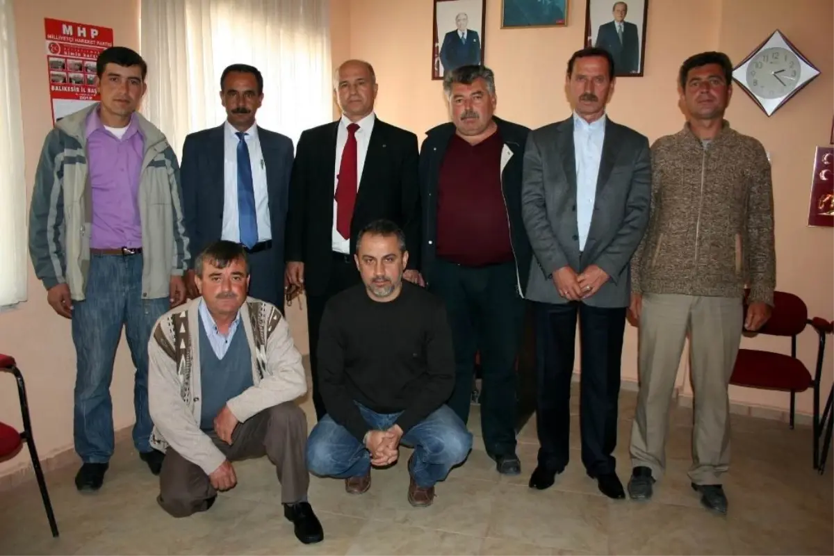 Gömeç MHP\'de Başbuğ\'a Lokmalı Anma