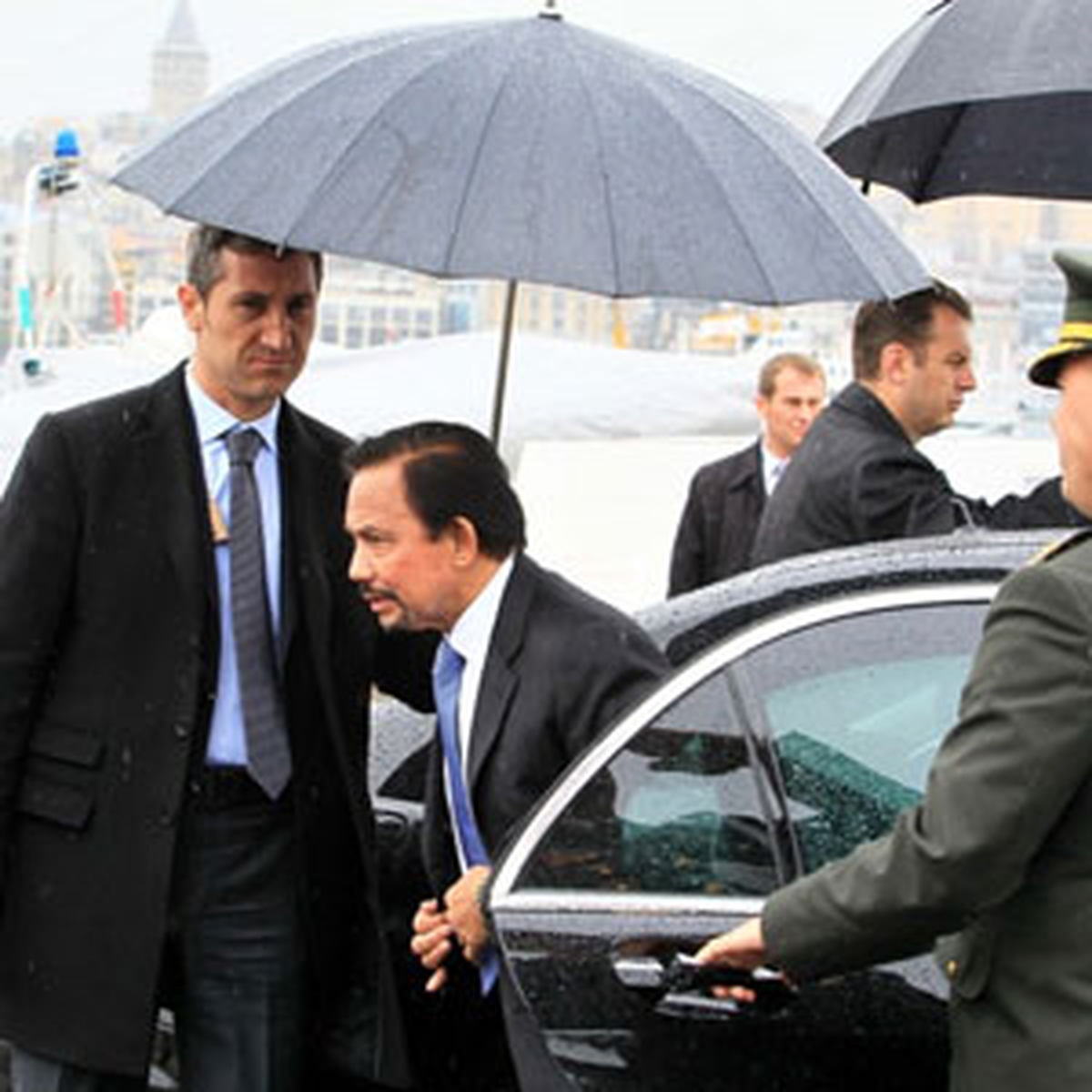 Gül ve Brunei Sultanı Topkapı Sarayı\'nda