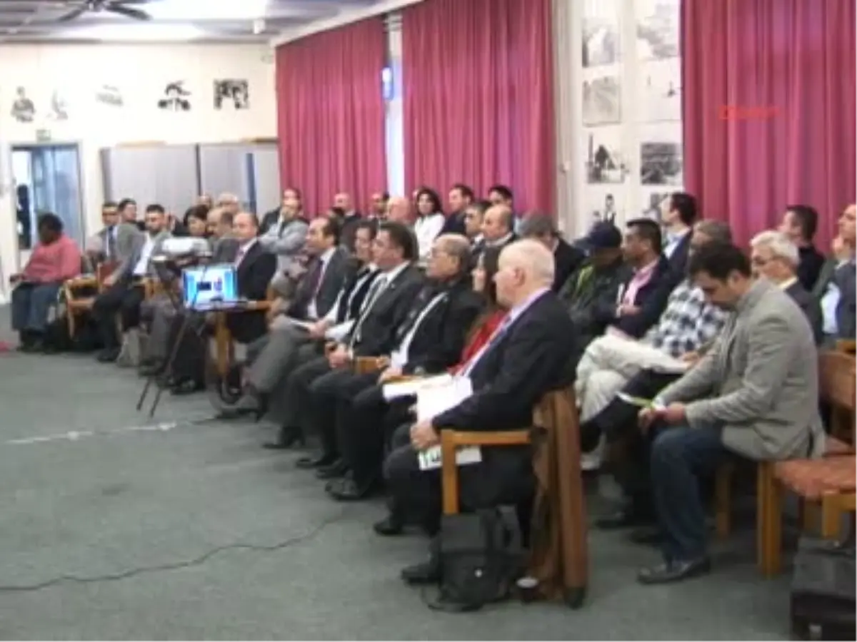 Lahey 'Ahilik' Geleneğini Tartıştı